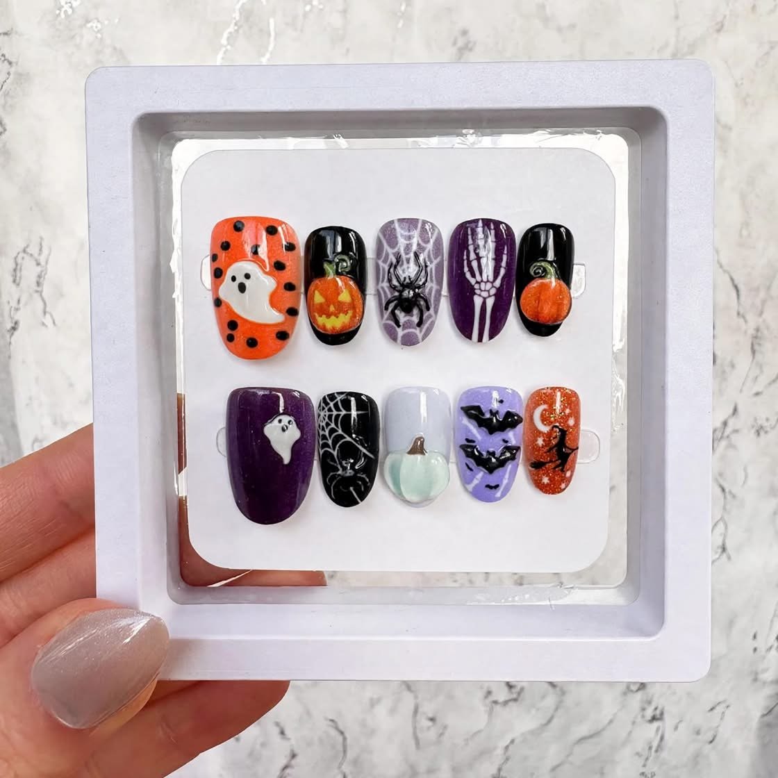 Spooky Scene Short Oval