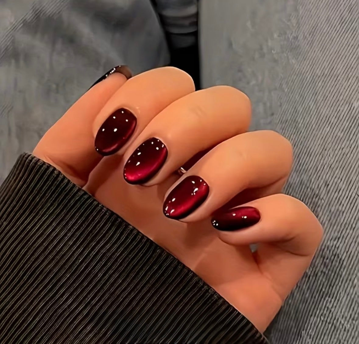 Chrome Red Short Oval