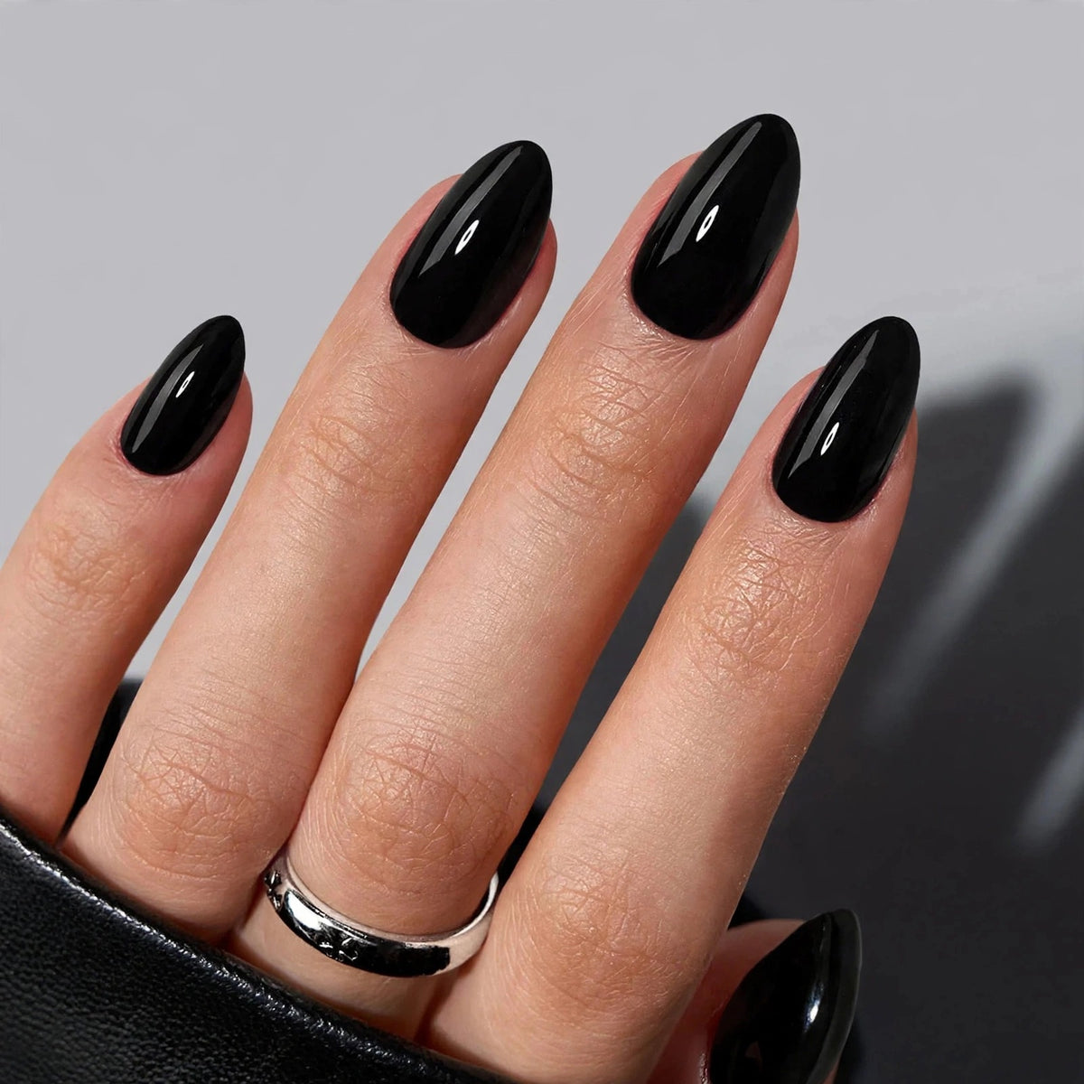 Black Gloss Short Almond
