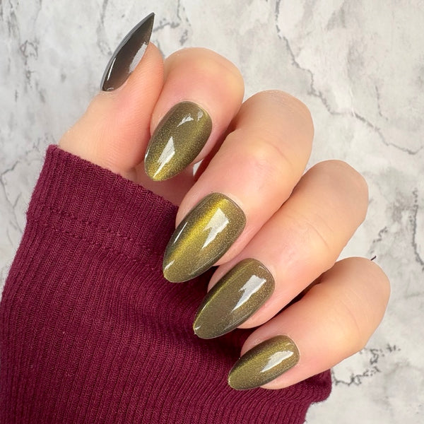 Auric Shine Short Almond