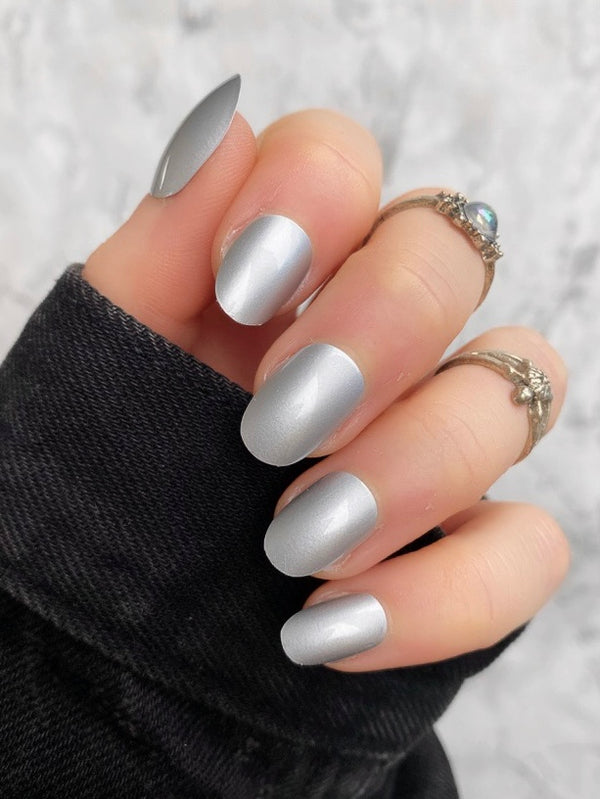 NEW! Silver Chrome Short Oval