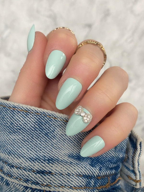 Cool Mint Ring Finger Bow Short Almond