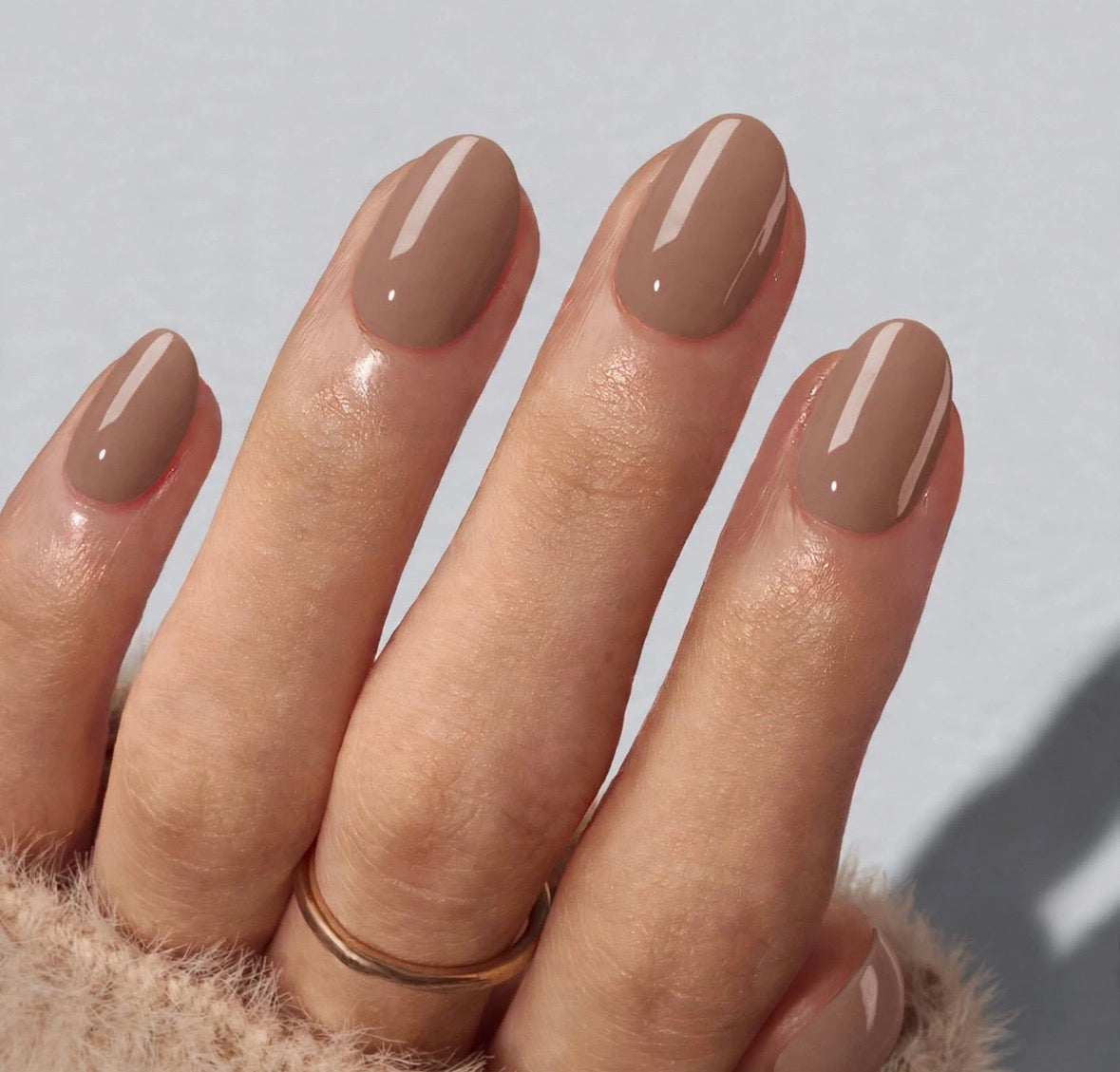 Brown Gloss Short Oval