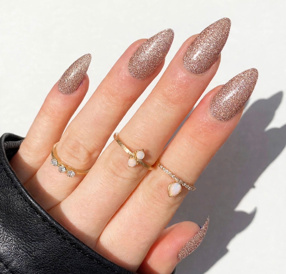 Glitterbomb Almond
