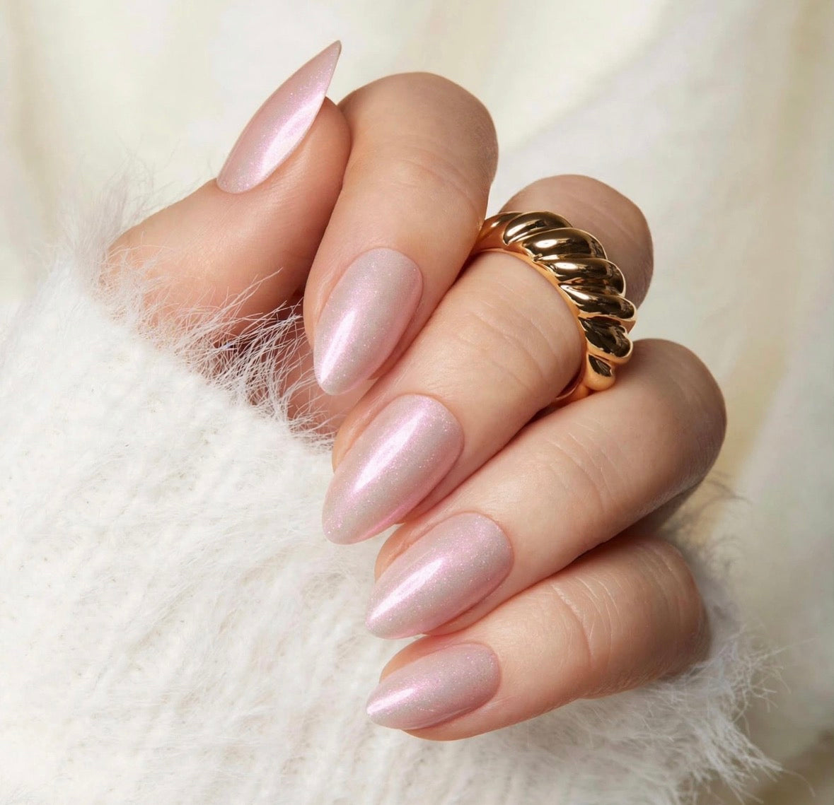 Glazed Donut Short Almond