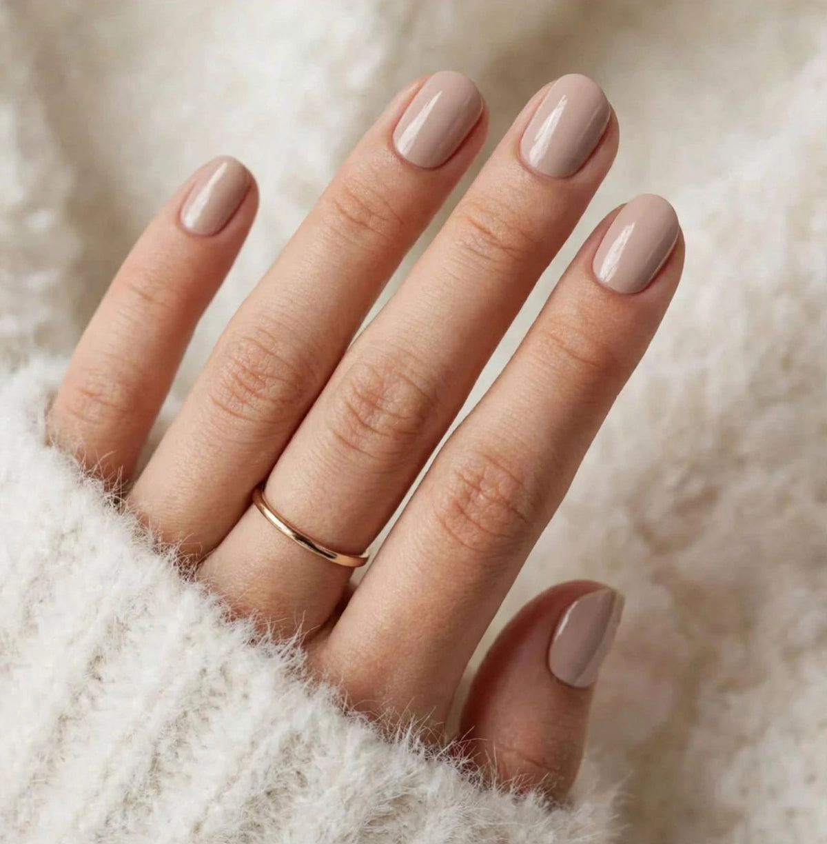 Nude Gloss Short Oval