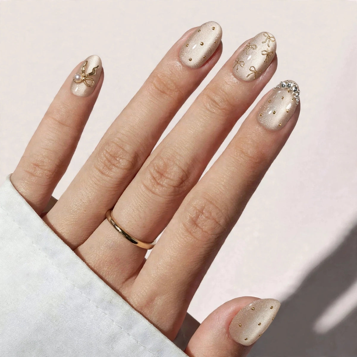 Champagne Coquette Short Oval