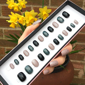 Block Darkness Short Round - doobysnailsltd