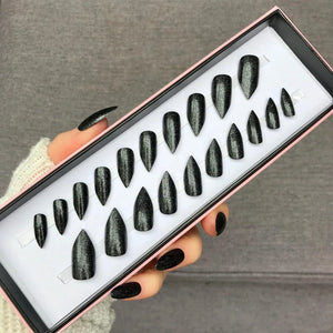 Glitterbomb Black Claw - doobysnailsltd