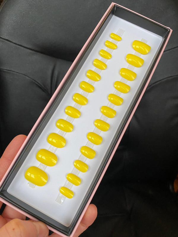 Last One! Bright Yellow Gloss Short Oval - doobysnailsltd