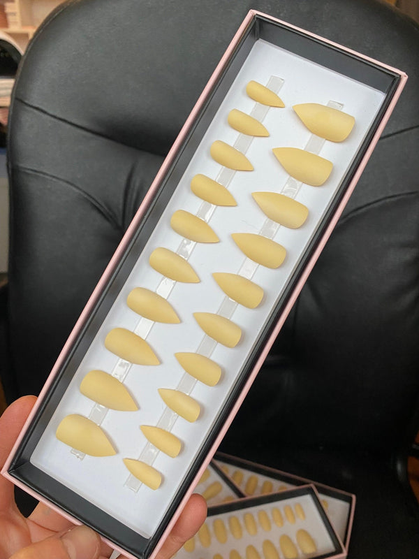 Last One! Pastel Yellow Claw - doobysnailsltd