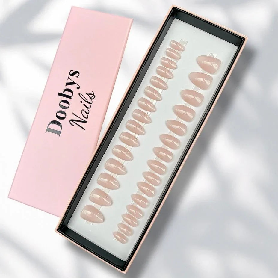 Milky Ombre Short Almond - doobysnailsltd