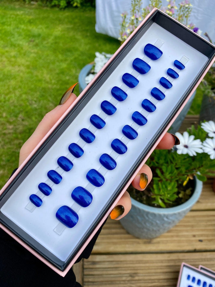 New! Electric Glitter Short Round - doobysnailsltd