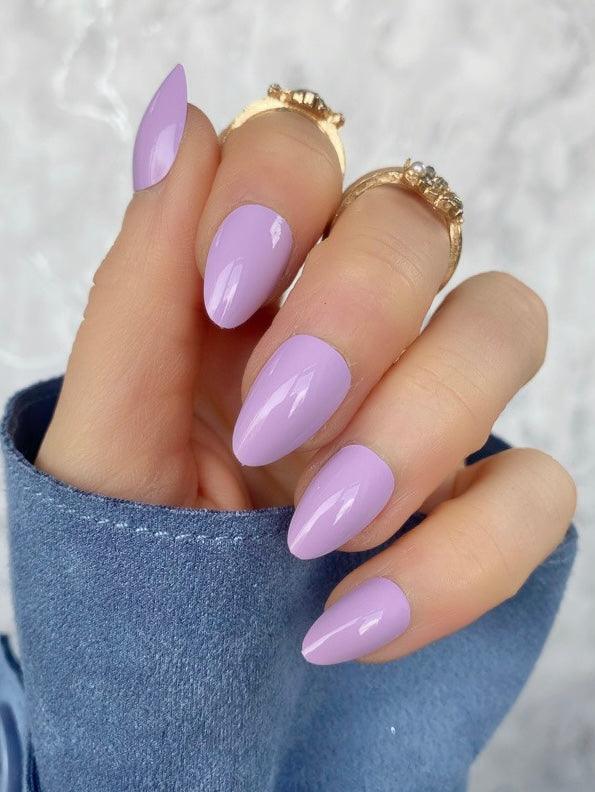 Soft Lilac Gloss Short Almond - doobysnailsltd