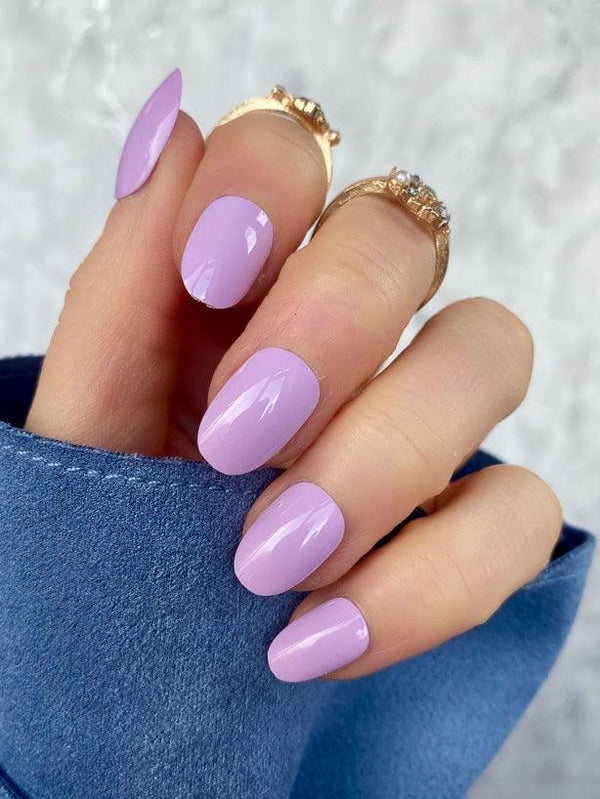 Soft Lilac Gloss Short Oval - doobysnailsltd