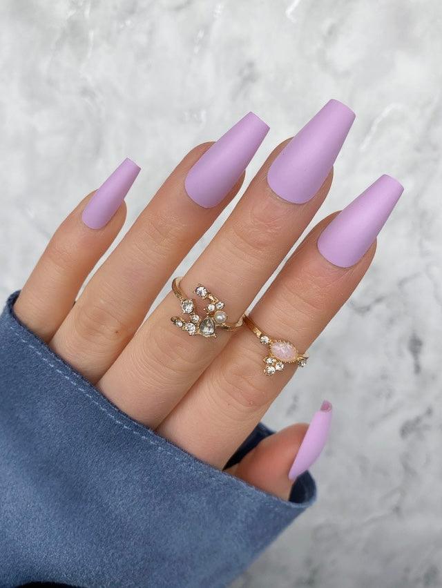 Soft Lilac Matte Midi Coffin - doobysnailsltd