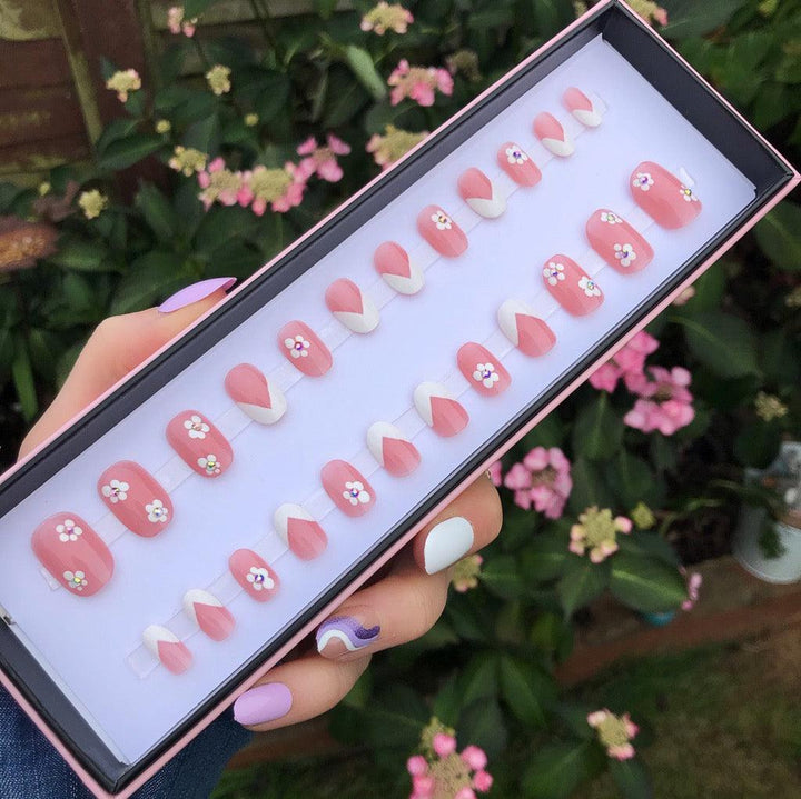 Think Pink Short Oval - doobysnailsltd