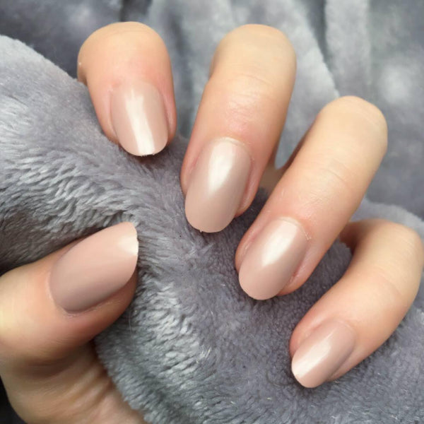 Trending! Rich Girl Nails Short Oval - doobysnailsltd